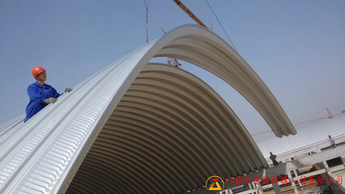 湖北三宁化工拱形屋顶工程